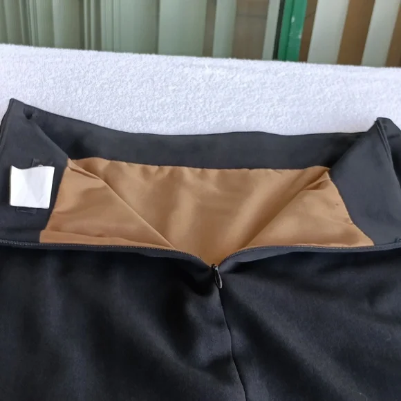 P-O-R-T-F-O-L-I-O - Picture 7 of 9